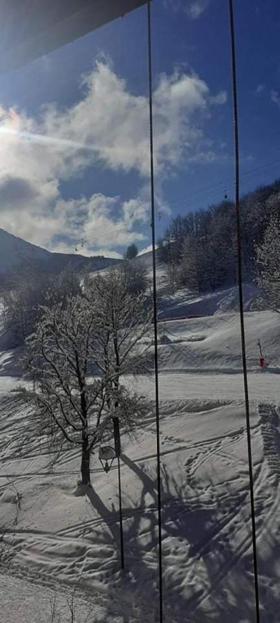 Studio 2 Personnes - Ete/Hiver - Chez Valou Apartman Le Corbier Kültér fotó